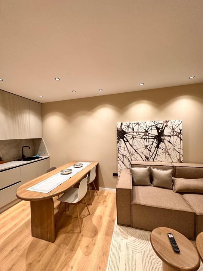 Aia Suites & Apartments Τίρανα Εξωτερικό φωτογραφία